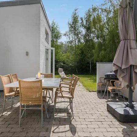 Dom wakacyjny Lovely In Sydals With Sauna